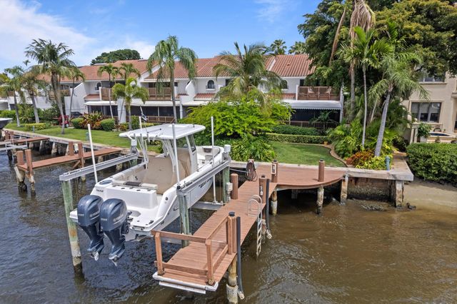 5552 N Ocean Boulevard 1a, Ocean Ridge, FL 33435