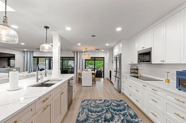 5552 N Ocean Boulevard 1a, Ocean Ridge, FL 33435