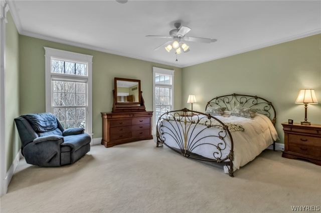 36 Birdsong Parkway, Orchard Park, NY 14127