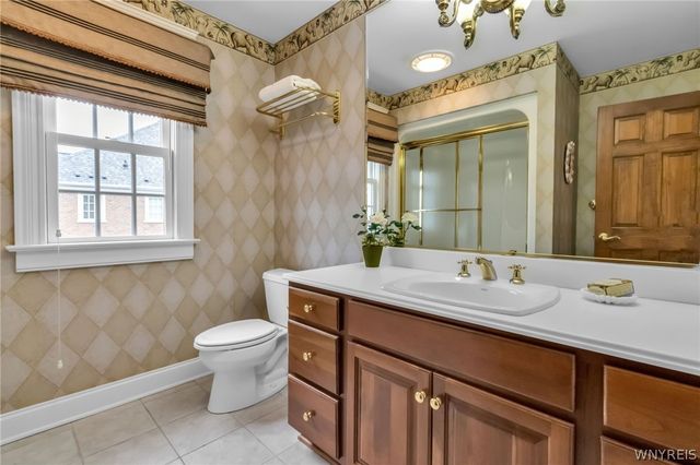 36 Birdsong Parkway, Orchard Park, NY 14127