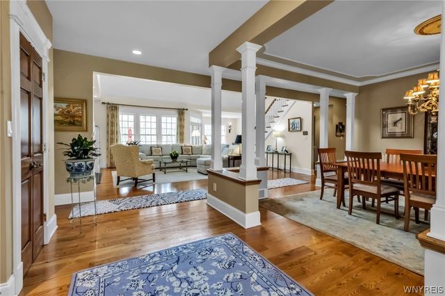 36 Birdsong Parkway, Orchard Park, NY 14127