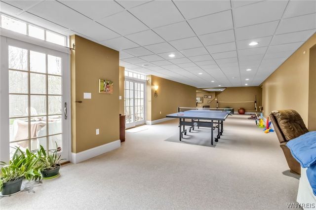 36 Birdsong Parkway, Orchard Park, NY 14127