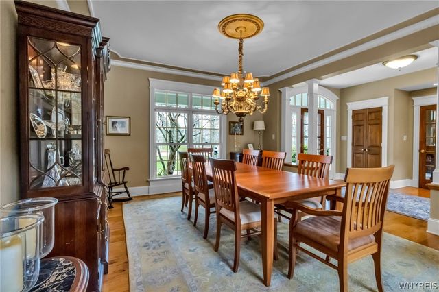 36 Birdsong Parkway, Orchard Park, NY 14127