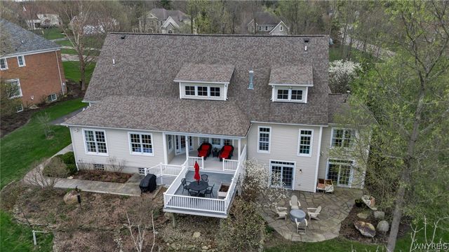 36 Birdsong Parkway, Orchard Park, NY 14127