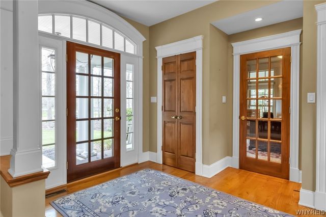 36 Birdsong Parkway, Orchard Park, NY 14127