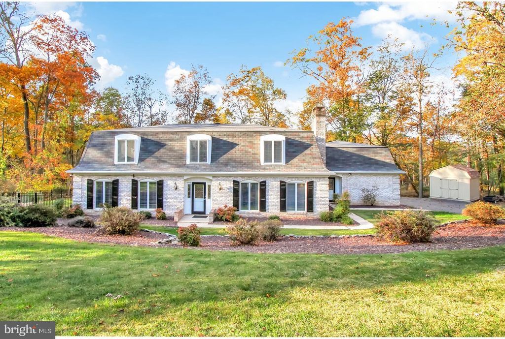 6208 LONGVIEW DR, Spring Grove, PA 17362
