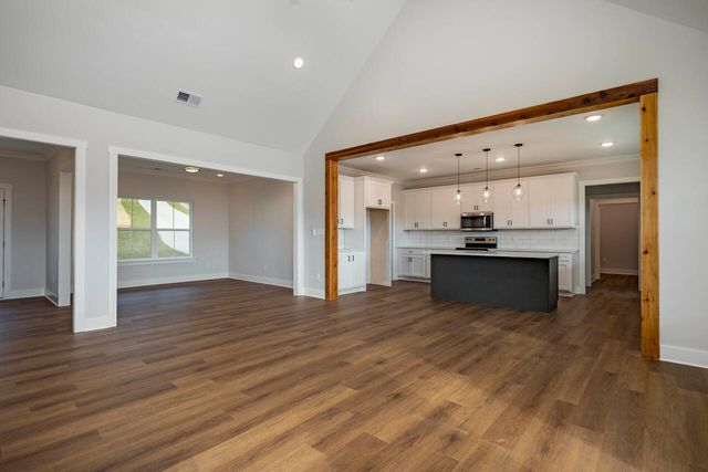 7974 N Lee Highway, Cleveland, TN 37312