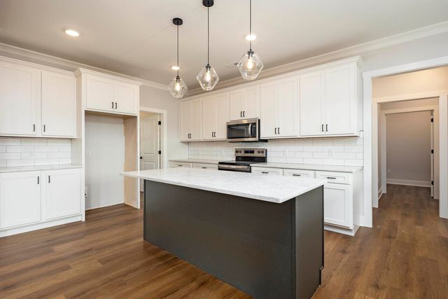 7974 N Lee Highway, Cleveland, TN 37312