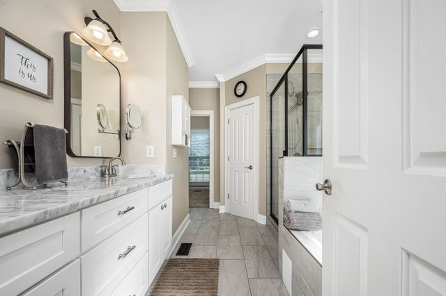 4232 Thoroughbred Ln, Murfreesboro, TN 37127