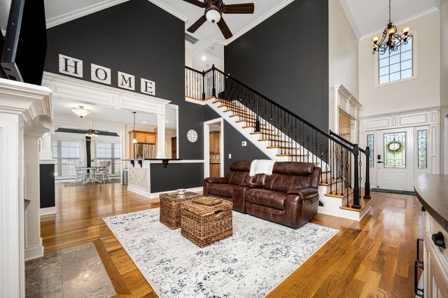 4232 Thoroughbred Ln, Murfreesboro, TN 37127