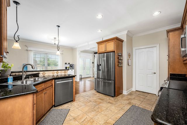 4232 Thoroughbred Ln, Murfreesboro, TN 37127