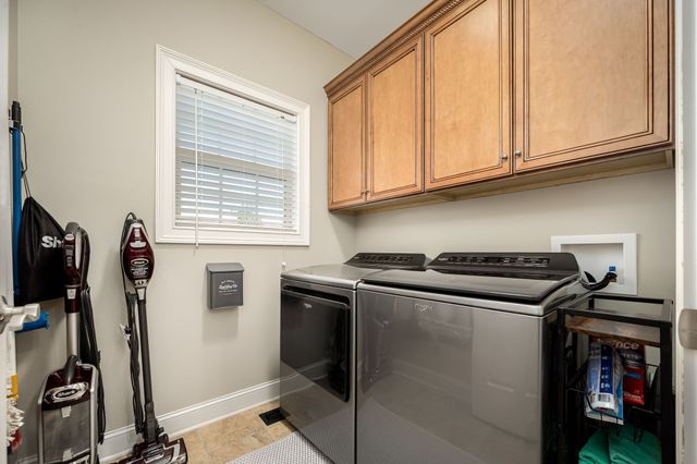 4232 Thoroughbred Ln, Murfreesboro, TN 37127