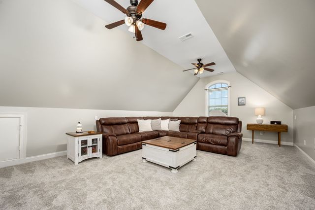4232 Thoroughbred Ln, Murfreesboro, TN 37127