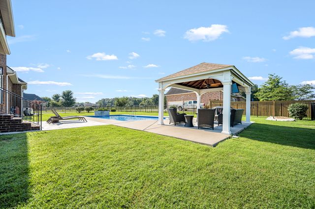 4232 Thoroughbred Ln, Murfreesboro, TN 37127