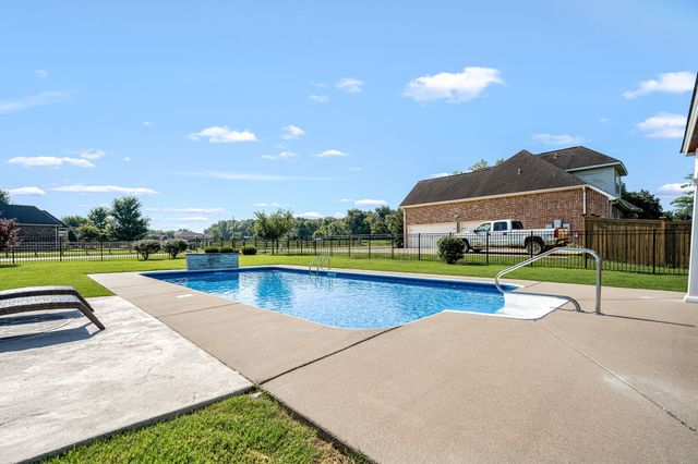 4232 Thoroughbred Ln, Murfreesboro, TN 37127