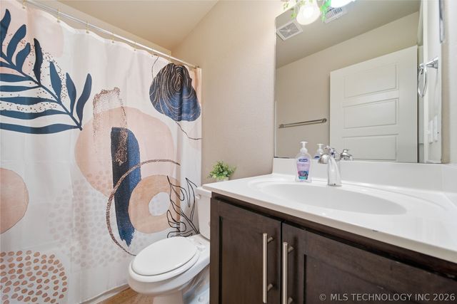 8852 E 138th Street S, Bixby, OK 74008