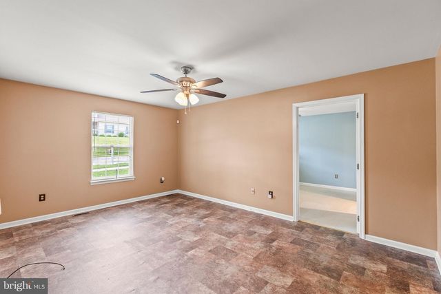 248 LANIE CT, York, PA 17402