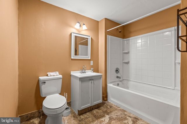 248 LANIE CT, York, PA 17402