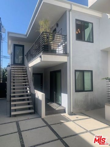 1106 22nd Street B, Santa Monica, CA 90403