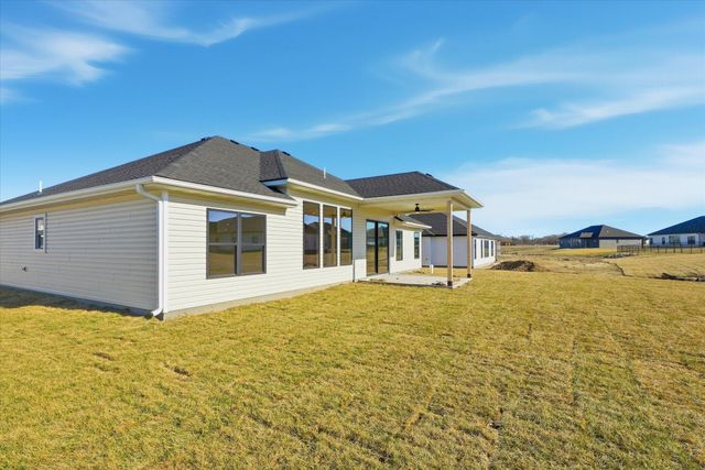 14591 WELLSTEAD DR, Hallsville, MO 65255