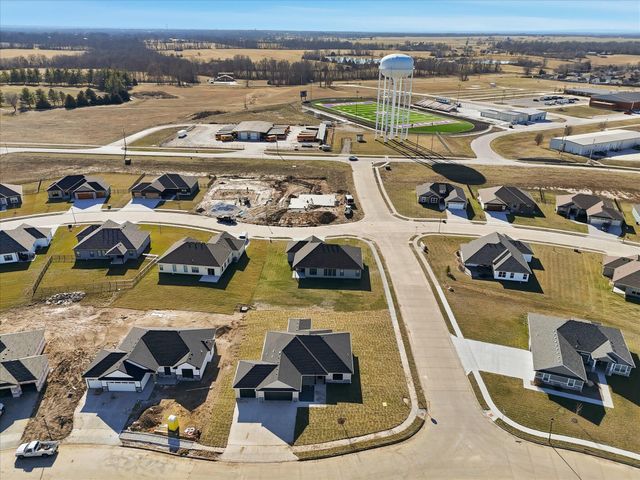 14591 WELLSTEAD DR, Hallsville, MO 65255