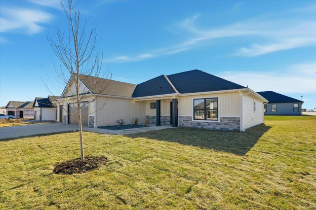 14591 WELLSTEAD DR, Hallsville, MO 65255