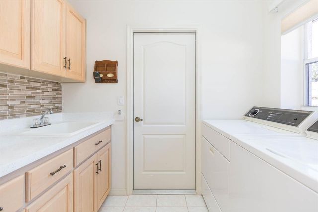 8100 HIDDEN HILLS DRIVE, Spring Hill, FL 34606