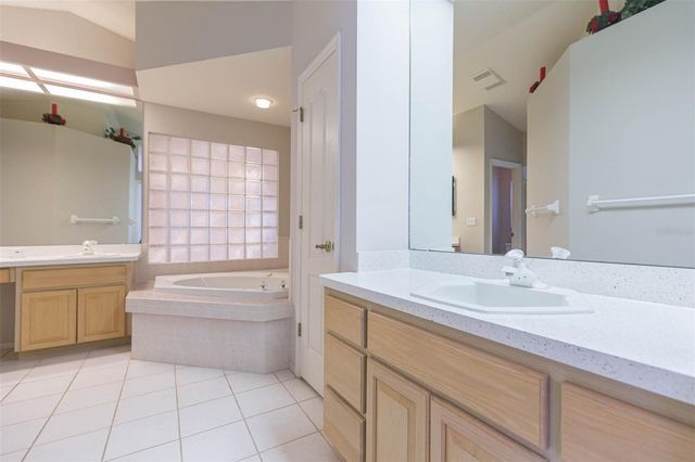 8100 HIDDEN HILLS DRIVE, Spring Hill, FL 34606