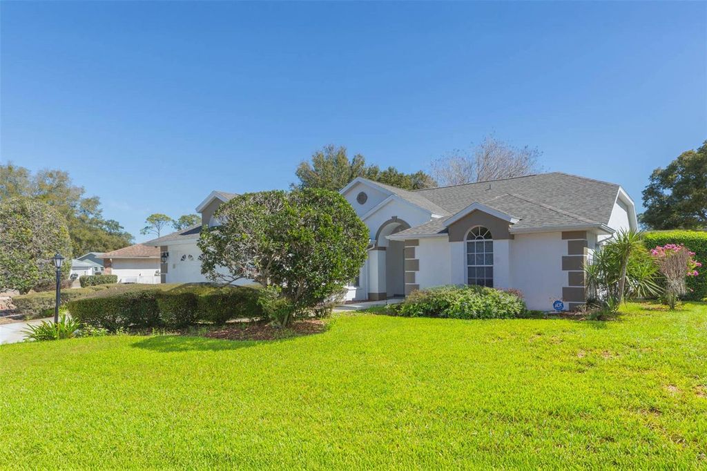 Image 3 of property listing at 8100 HIDDEN HILLS DRIVE, Spring Hill, FL 34606