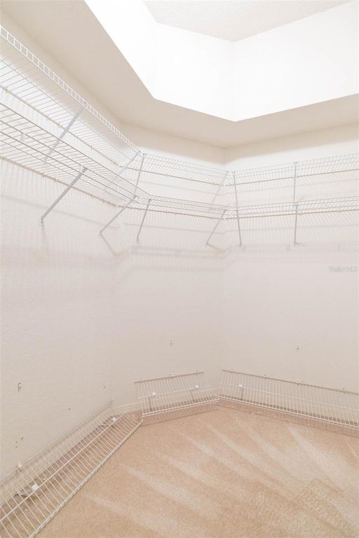 Image 27 of property listing at 8100 HIDDEN HILLS DRIVE, Spring Hill, FL 34606