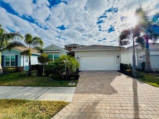 28021 SANIBEL SANDS ST, Bonita Springs, FL 34135