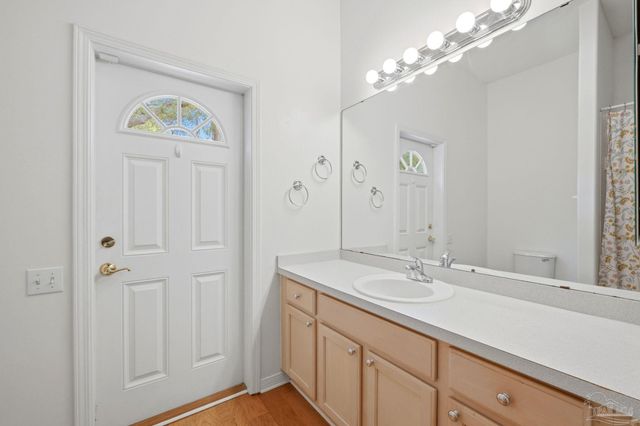 9552 Westgate Cir, Pensacola, FL 32507