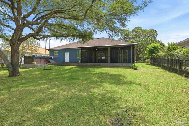 9552 Westgate Cir, Pensacola, FL 32507