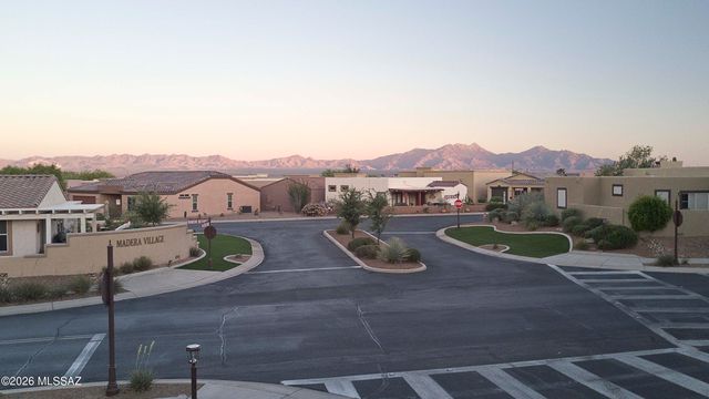 1166 W Caminito Mio, Sahuarita, AZ 85629