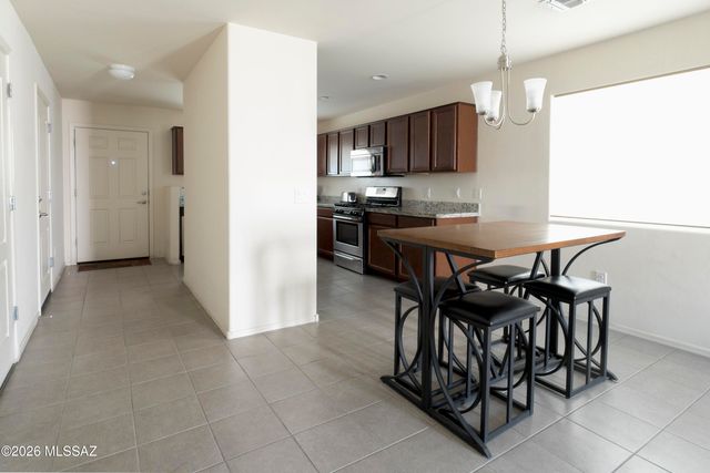 1166 W Caminito Mio, Sahuarita, AZ 85629