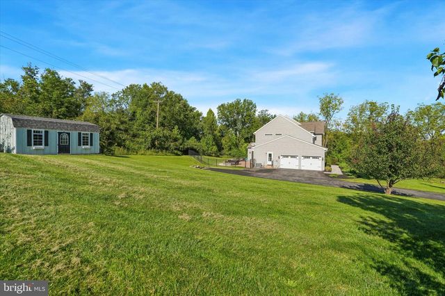 7 MAACK RD, Pottstown, PA 19465