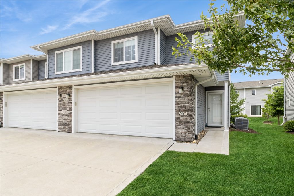 767 NE Conner Court, Waukee, IA 50263