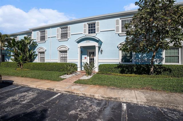 5176 SALMON DRIVE SE D, St Petersburg, FL 33705