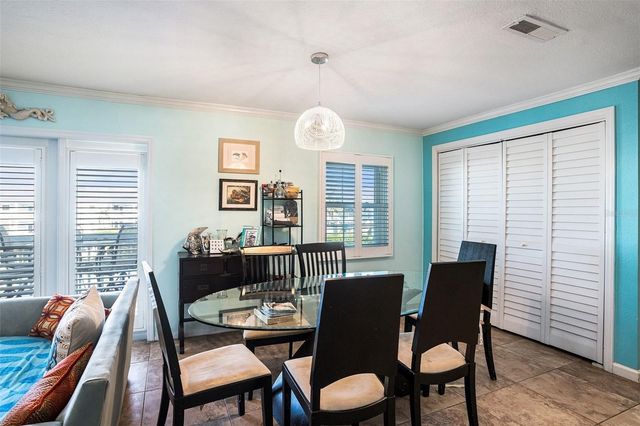 5176 SALMON DRIVE SE D, St Petersburg, FL 33705