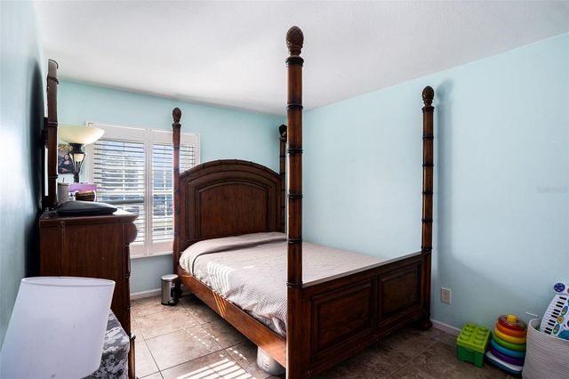 5176 SALMON DRIVE SE D, St Petersburg, FL 33705