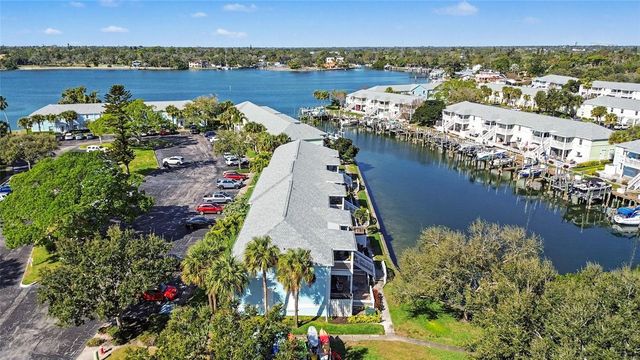 5176 SALMON DRIVE SE D, St Petersburg, FL 33705