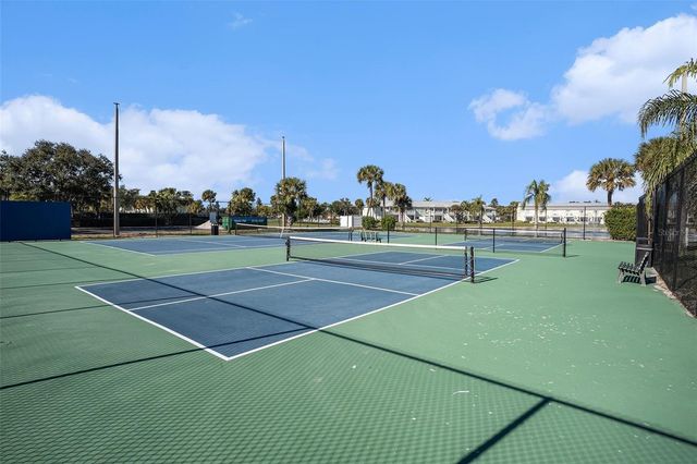 5176 SALMON DRIVE SE D, St Petersburg, FL 33705