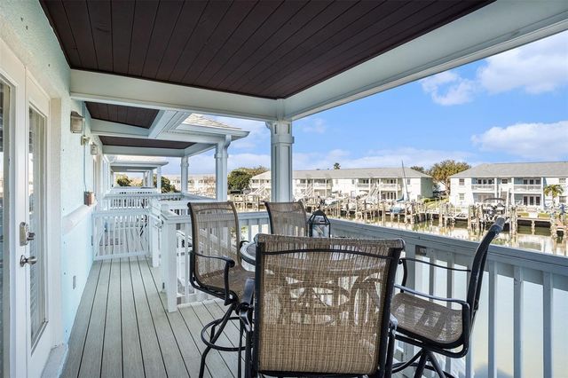 5176 SALMON DRIVE SE D, St Petersburg, FL 33705