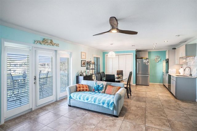 5176 SALMON DRIVE SE D, St Petersburg, FL 33705