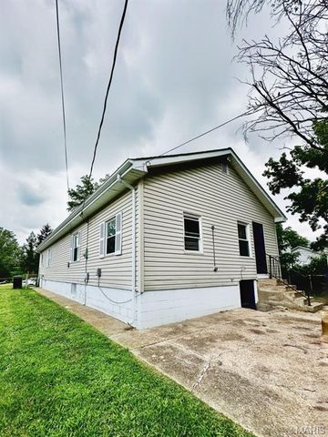 1604 Quendo Avenue, St Louis, MO 63130