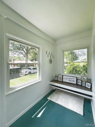1604 Quendo Avenue, St Louis, MO 63130