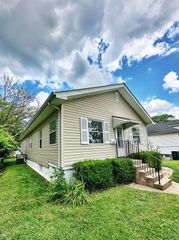 1604 Quendo Avenue, St Louis, MO 63130