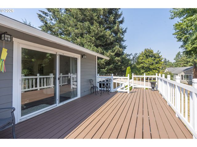 1709 SPRINGHILL Dr Ne, Albany, OR 97321