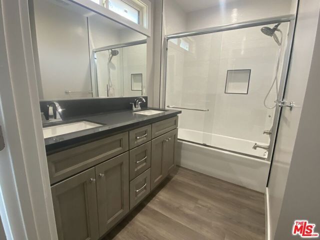 6204 Mayfield Avenue 2nd fl, La Crescenta, CA 91214