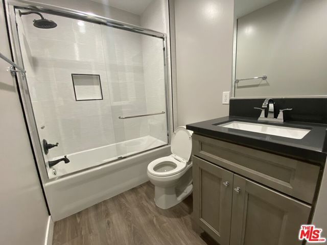 6204 Mayfield Avenue 2nd fl, La Crescenta, CA 91214